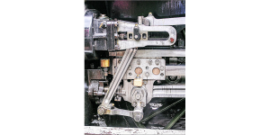 STEAM LOCOMOTIVE VALVE GEAR